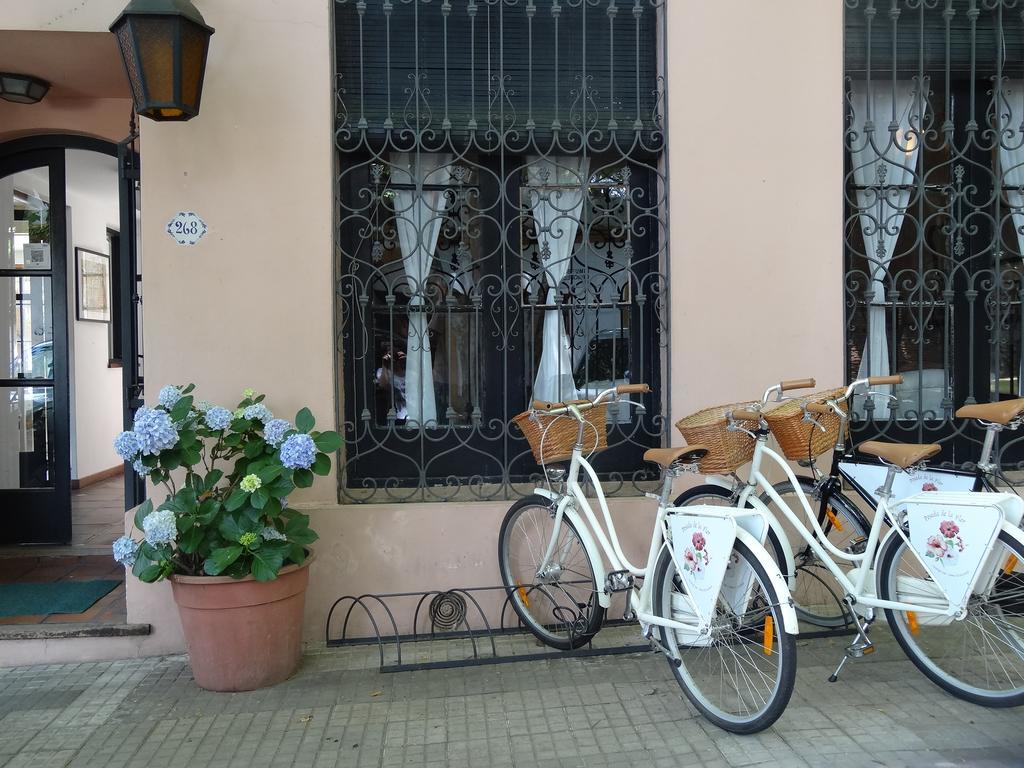 Posada De La Flor Hotel Colonia del Sacramento Exterior photo